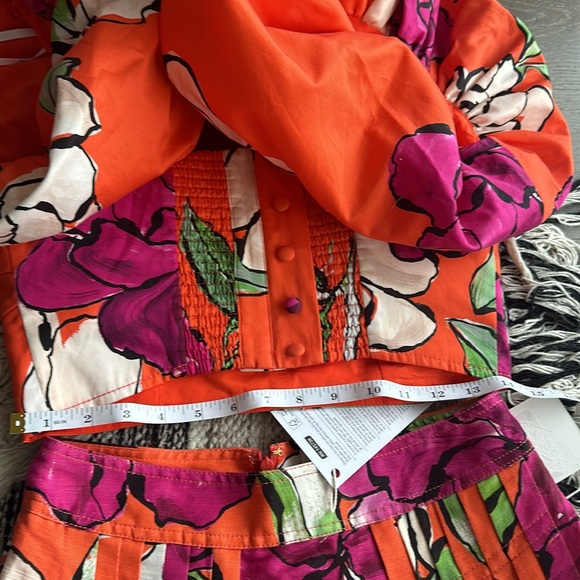 Aje top - Picture 2 of 2